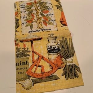 VINTAGE KITCHEN THEMED TEA TOWEL.